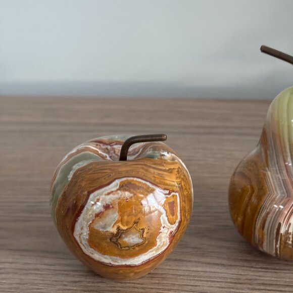 Vintage Green & Brown Onyx Apple And Pear Stone Paperweights Set - Picture 3 of 4